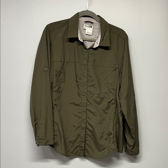 REI Tops - REI Women’s Button Down Shirt Nylon UPF 30+ Olive Green Size XL‎ Roll Sleeve